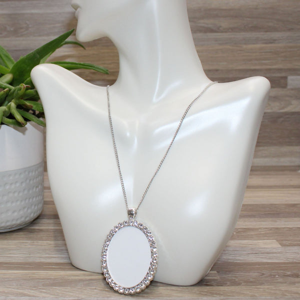 Collar Ovalo con Brillantes